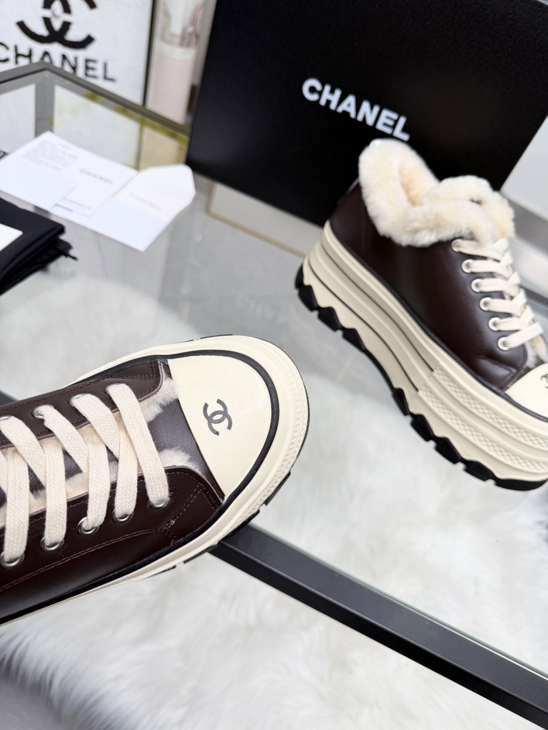 Ch**el sport shoes
